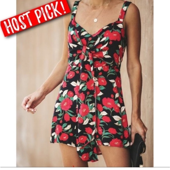 All in Favor small rose tie front romper floral fushia and black - Picture 1 of 9